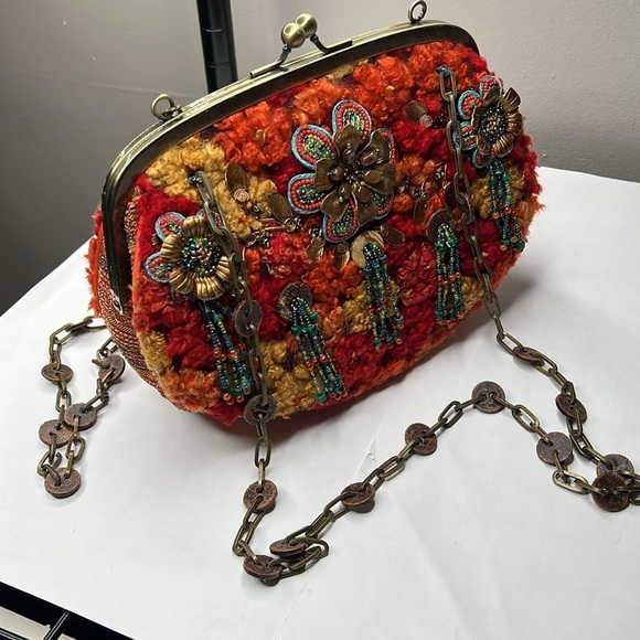 Mary Frances Wool Appliqué Beaded Double Chain Handles Kisslock Bag - New - Picture 2 of 12